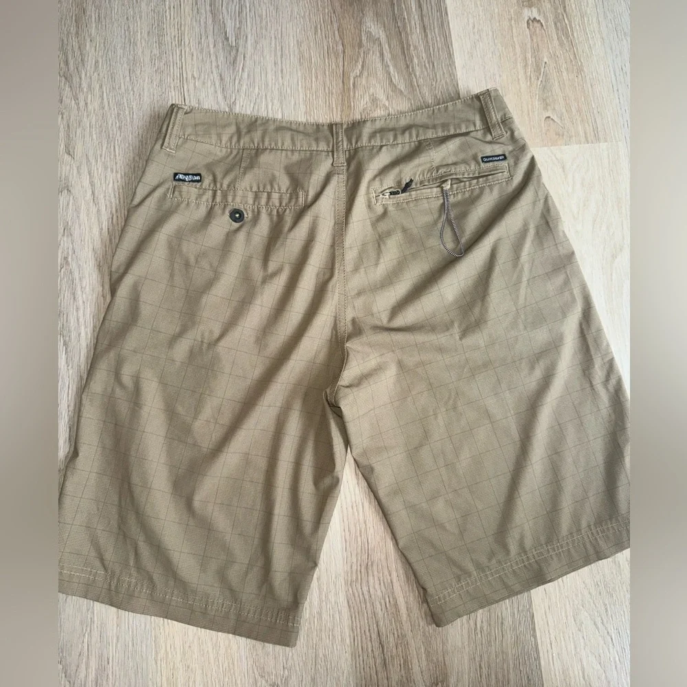 Men’s Y2K Tan Quicksilver Board Shorts - Size 30